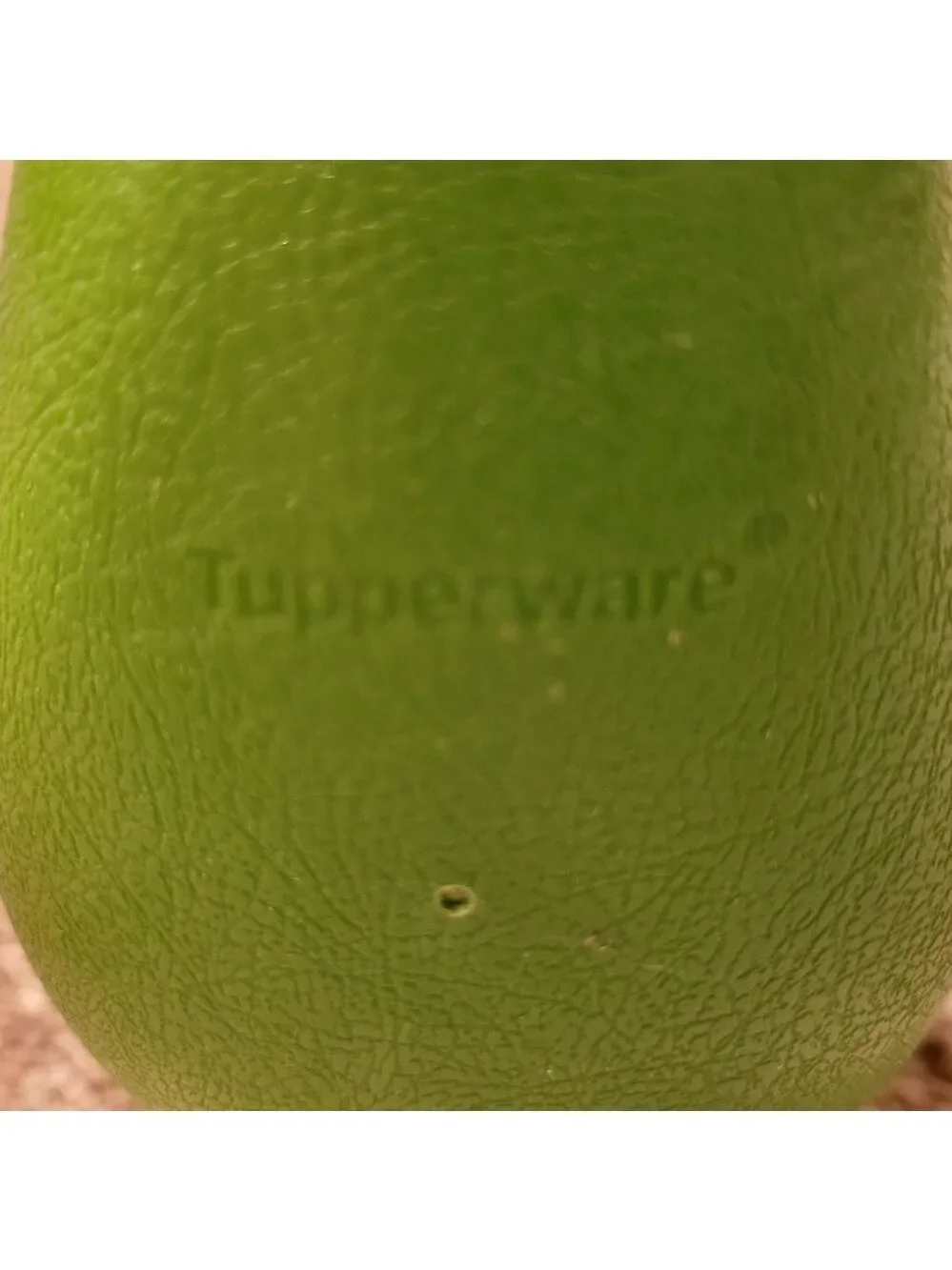 Tupperware Avocado Keeper Green 6358A-4 Storage